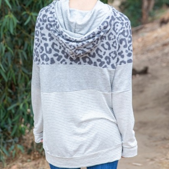 Grey Leopard Hoodie Sweatshirt - Picture 3 of 3